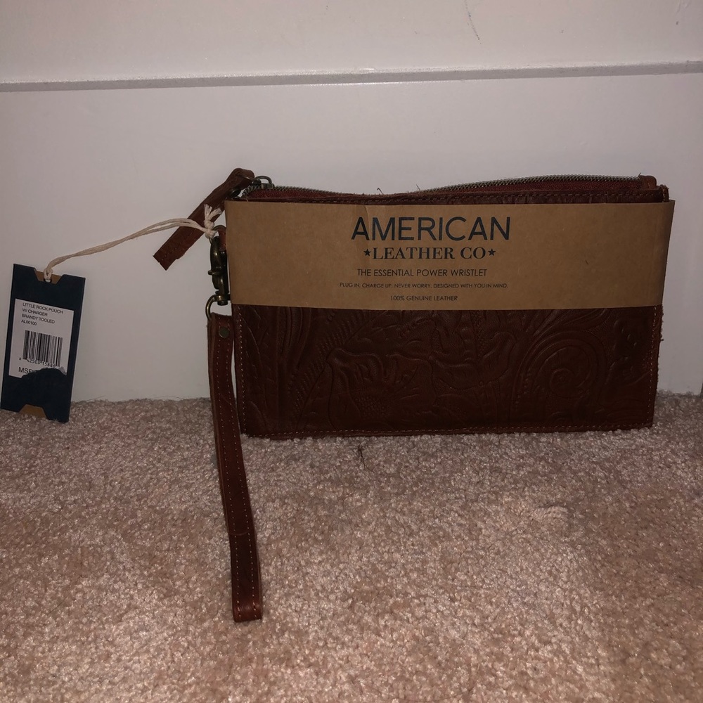 American Leather Co Essential Power Wristlet